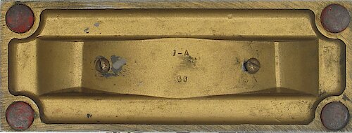 3 Base is standard depth of 1 27/32 inches. The cavity number "1-A" or "2-A" has narrow spacing. The "69" at the bottom is  right-aligned with the "1-A" or left-aligned with the "2-A". Used from ca. 
April 1935 through the end of Style 4.. Big 4 Base 3 "1-A"