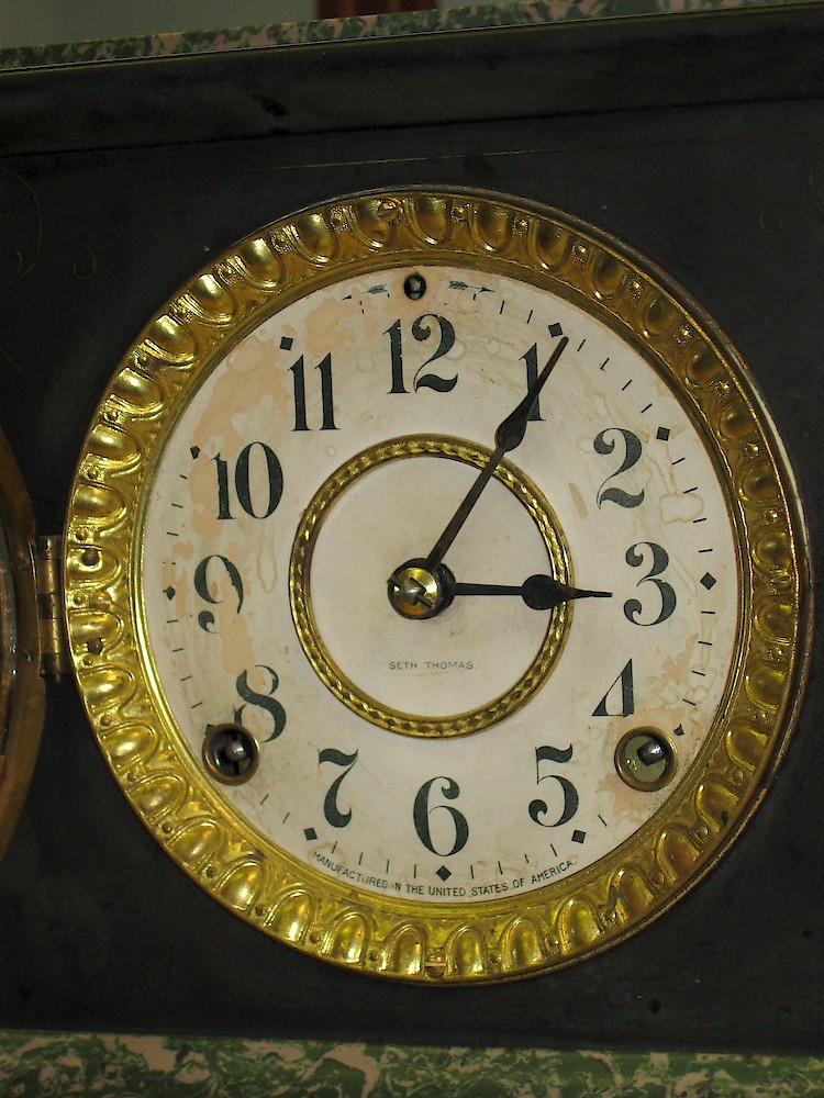 Seth Thomas Sussex Adamantine Mantel Clock Black And Green Back Escapement. Seth Thomas Sussex Adamantine Mantel Clock Black And Green Back Escapement Shelf Clock Model Photo