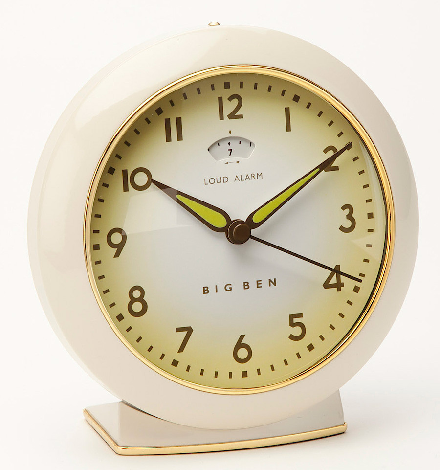 Westclox Big Ben Style 6 Reproduction Ivory Quartz. Image courtesy of AlarmClocksOnline.com