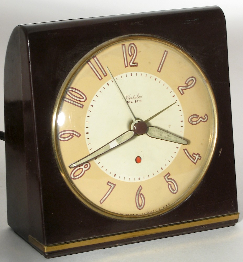 Westclox 1948 Big Ben Brown Bakelite Electric Luminous. Example dated 10-48 (October 1948). This is the first dial type (beige outside and off-white center).