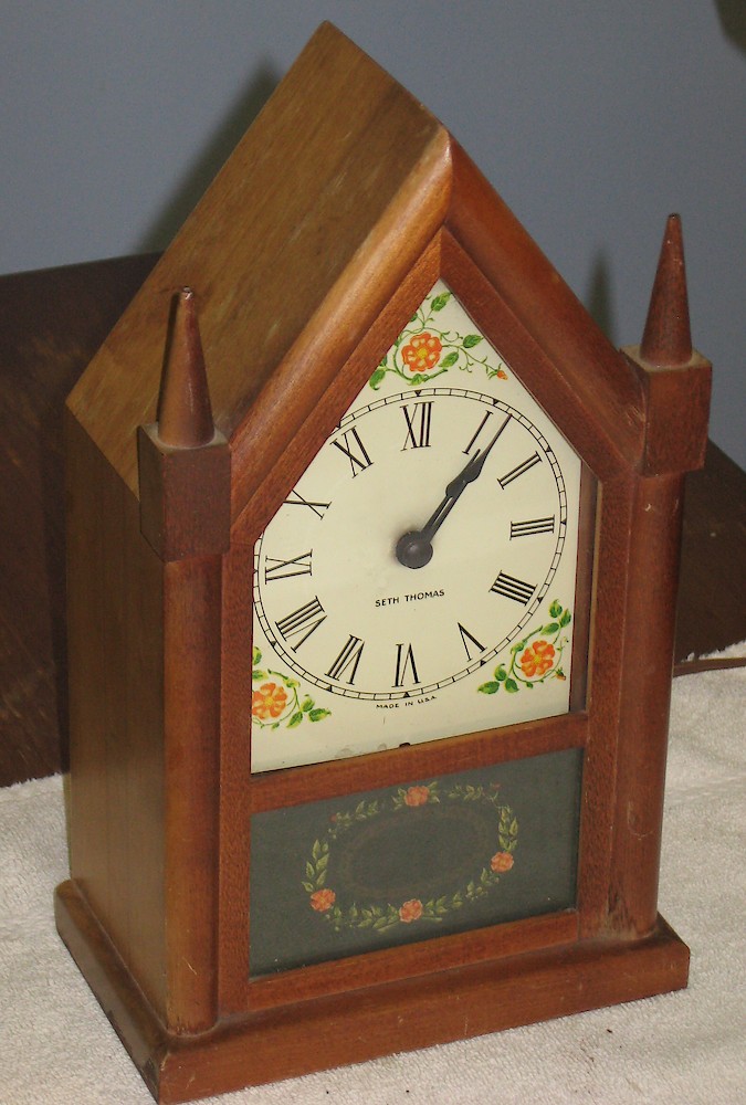 Seth Thomas Sharon Echo S. Seth Thomas Sharon Echo S Shelf Clock Model Photo