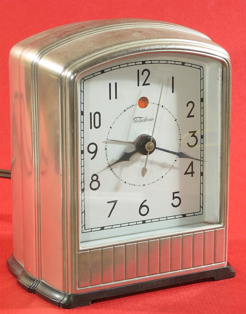 Telechron 711. Telechron 711 Alarm Clock Model Photo