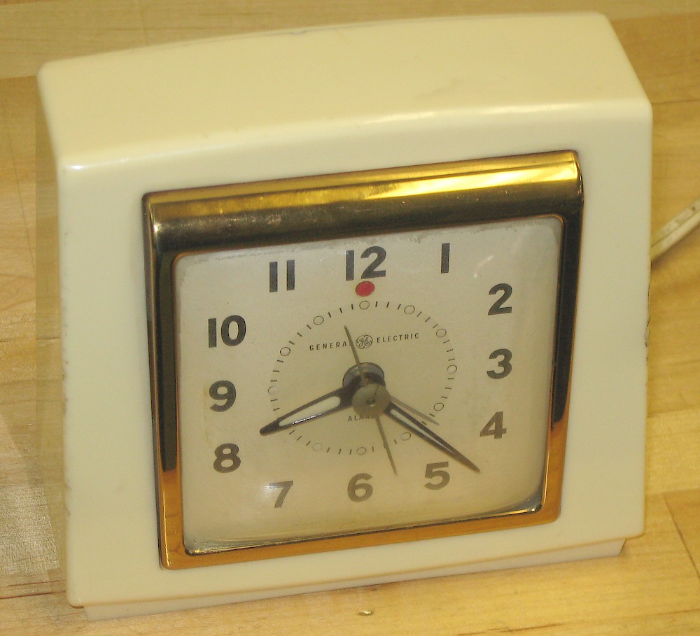 General Electric 7h174. General Electric 7h174 Alarm Clock Model Photo