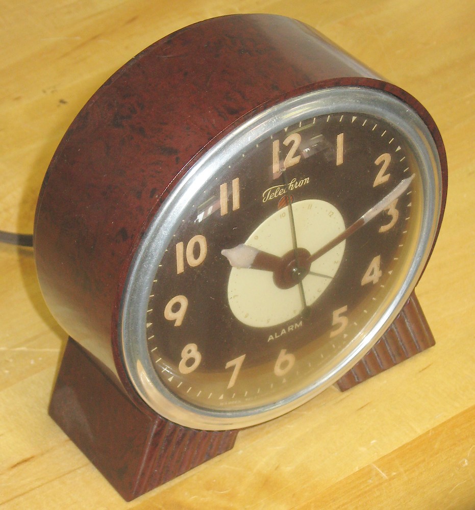 Telechron 7h85l Brown. Telechron 7h85l Brown Alarm Clock Model Photo