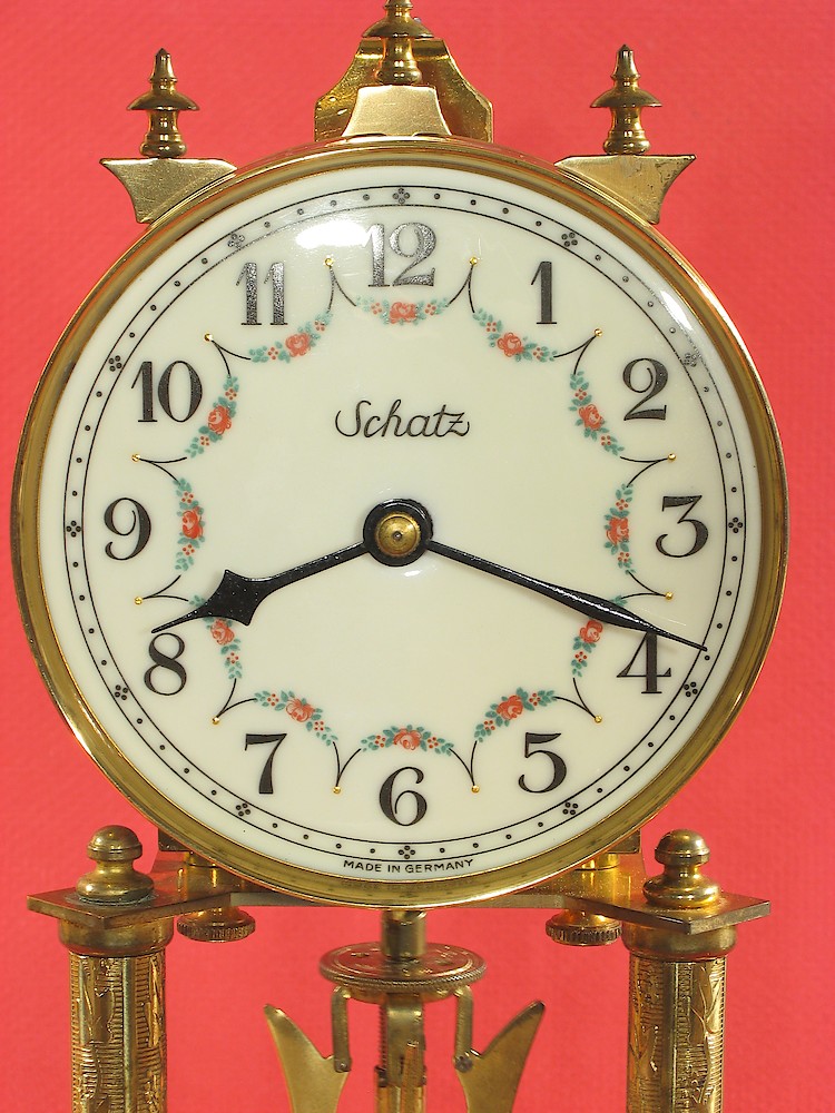 Schatz Standard 400 Day Early Logo. Schatz Standard 400 Day Early Logo Shelf Clock Model Photo