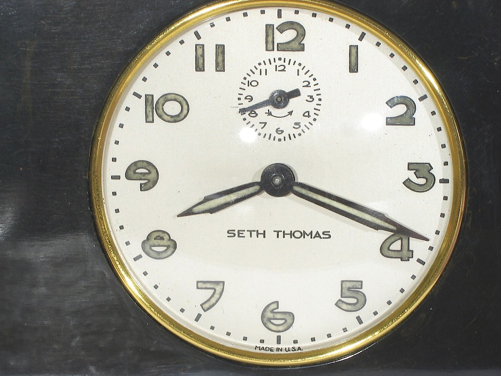 Seth Thomas Black Catalin Alarm Luminous. Seth Thomas Black Catalin Alarm Luminous Clock Example Photo