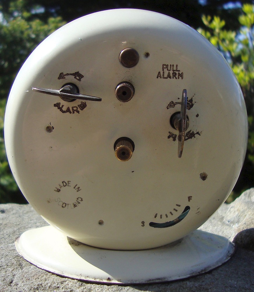 Westclox Scotland Sleepmeter Stars Dial Ivory. Westclox Scotland Sleepmeter Stars Dial Ivory Clock Example Photo