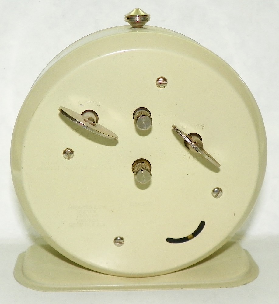 Westclox Bingo Style 2 Ivory. Westclox Bingo Style 2 Ivory Clock Example Photo