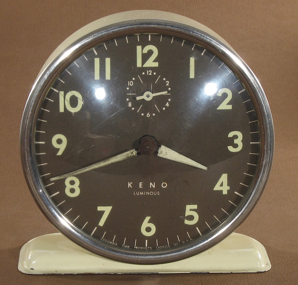 Columbia Time Products Keno Style 5 Ivory Luminous. `