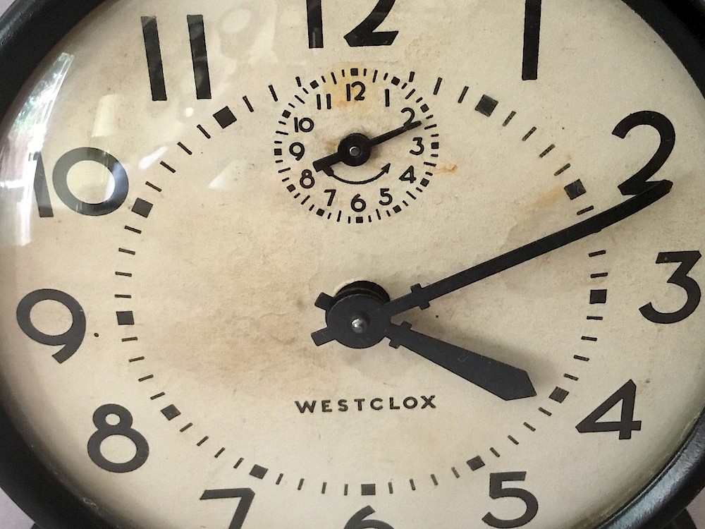 Westclox Raven. Westclox Raven Clock Example Photo