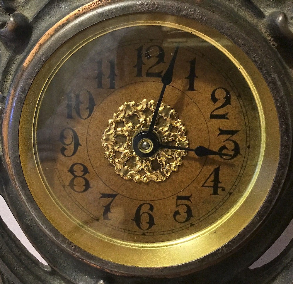 Westclox Peerless Time Gold. Westclox Peerless Time Gold Clock Example Photo