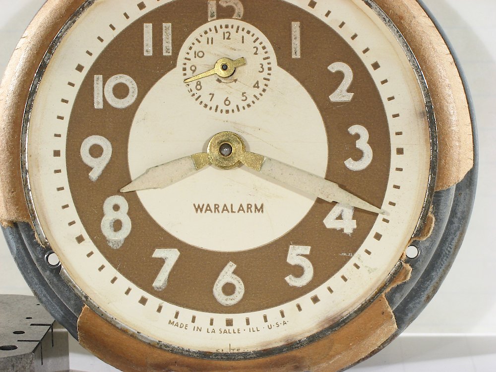 Westclox Baby Ben Style 5 Waralarm Ivory Luminous. Westclox Baby Ben Style 5 Waralarm Ivory Luminous Clock Example Photo