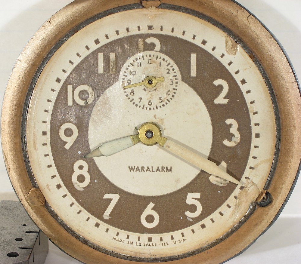 Westclox Baby Ben Style 5 Waralarm Ivory Luminous. Westclox Baby Ben Style 5 Waralarm Ivory Luminous Clock Example Photo