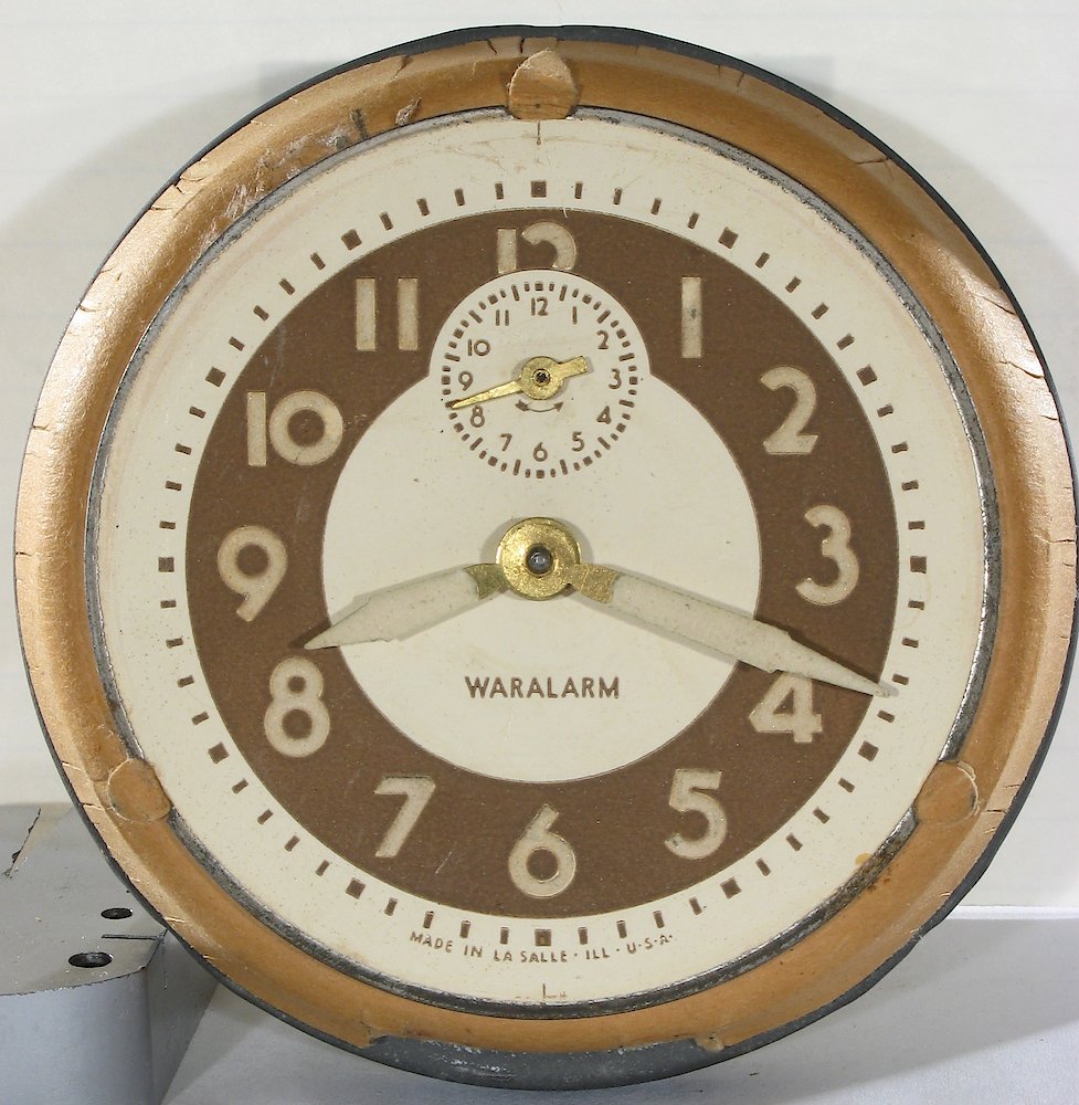 Westclox Baby Ben Style 5 Waralarm Ivory Luminous. Westclox Baby Ben Style 5 Waralarm Ivory Luminous Clock Example Photo