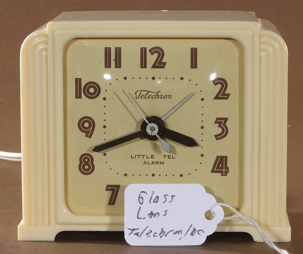 Telechron 7hb137 Ivory Plain. Telechron 7hb137 Ivory Plain Clock Example Photo