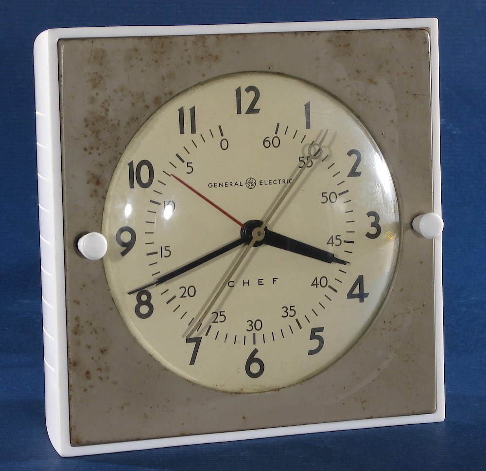 General Electric 2h18 White. General Electric 2h18 White Clock Example Photo