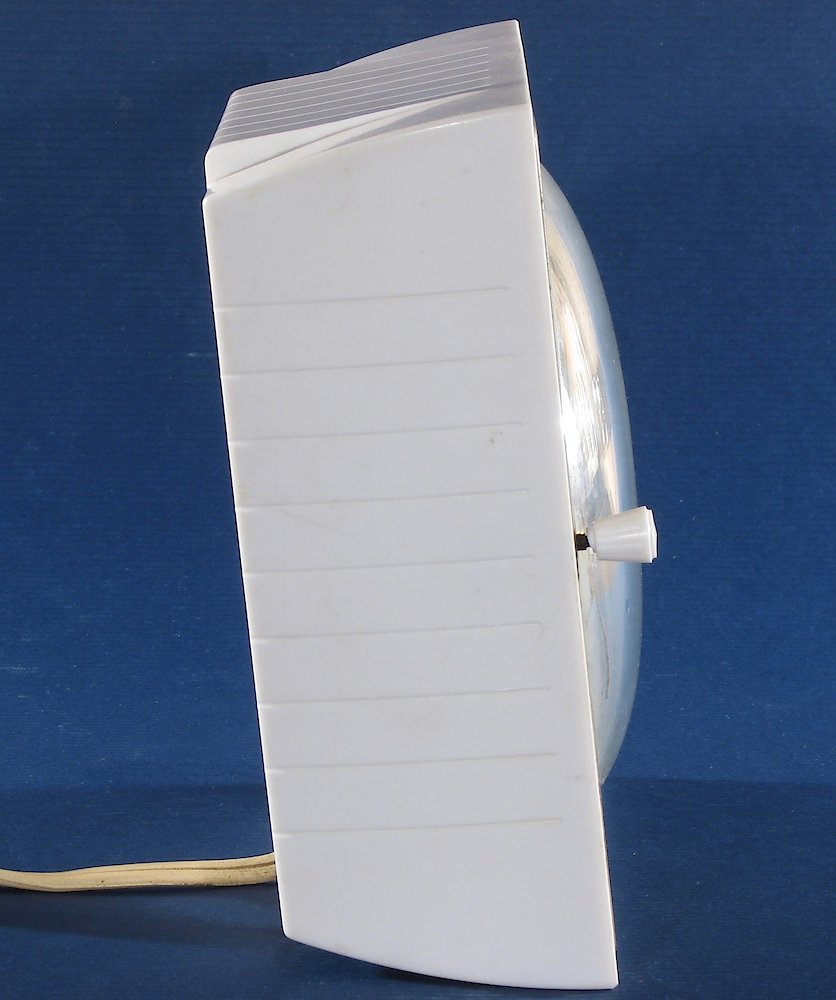 General Electric 2h18 White. General Electric 2h18 White Clock Example Photo