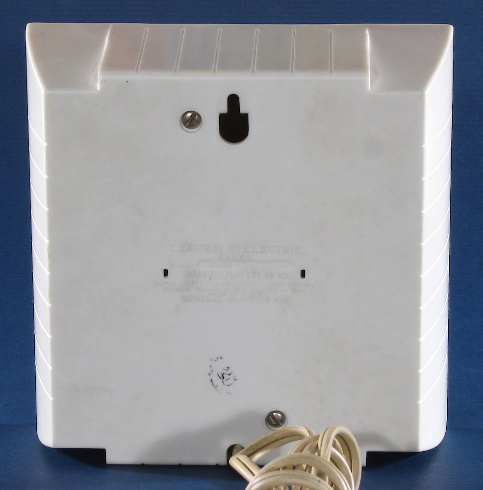 General Electric 2h18 White. General Electric 2h18 White Clock Example Photo