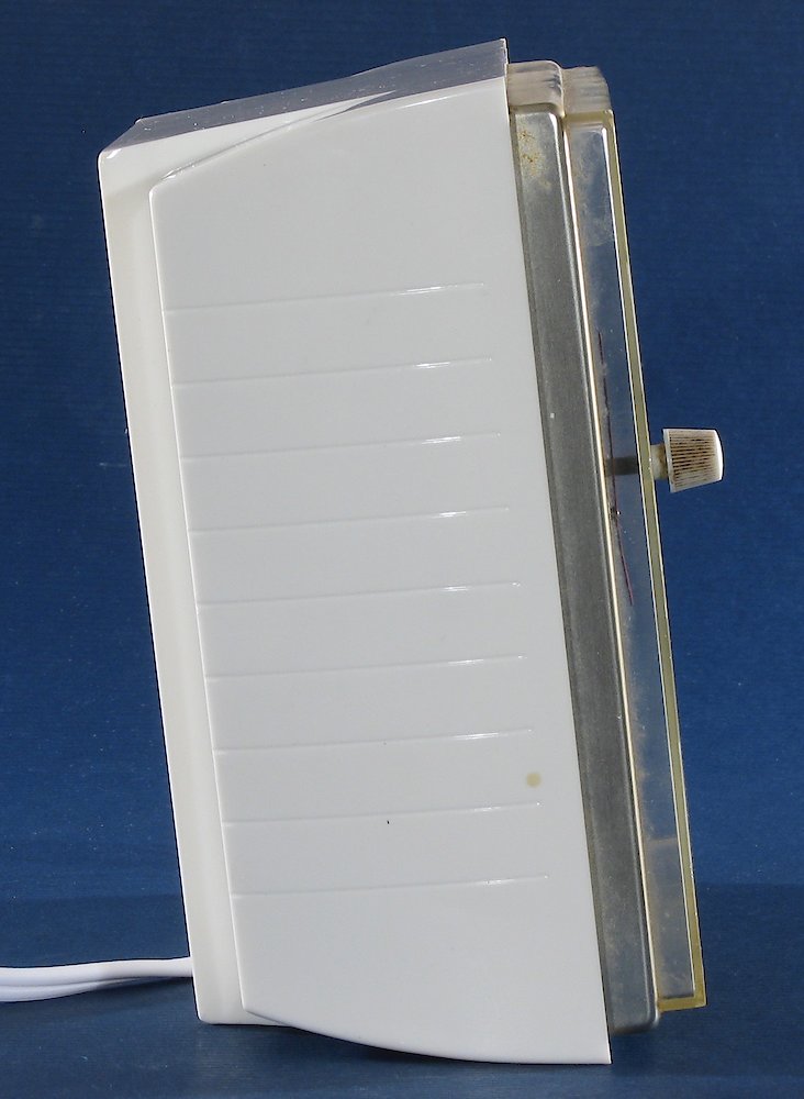 General Electric 8h24 White. General Electric 8h24 White Clock Example Photo