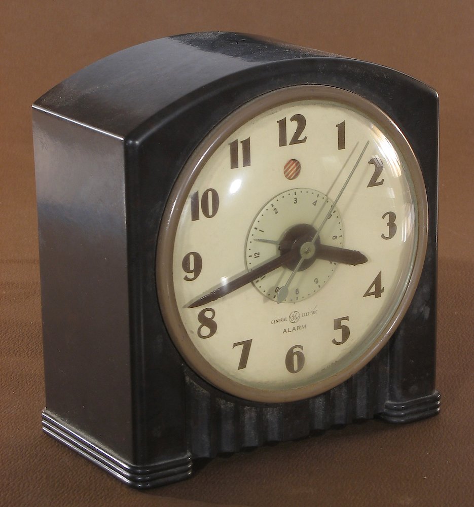 General Electric 7h154 Brown. General Electric 7h154 Brown Clock Example Photo