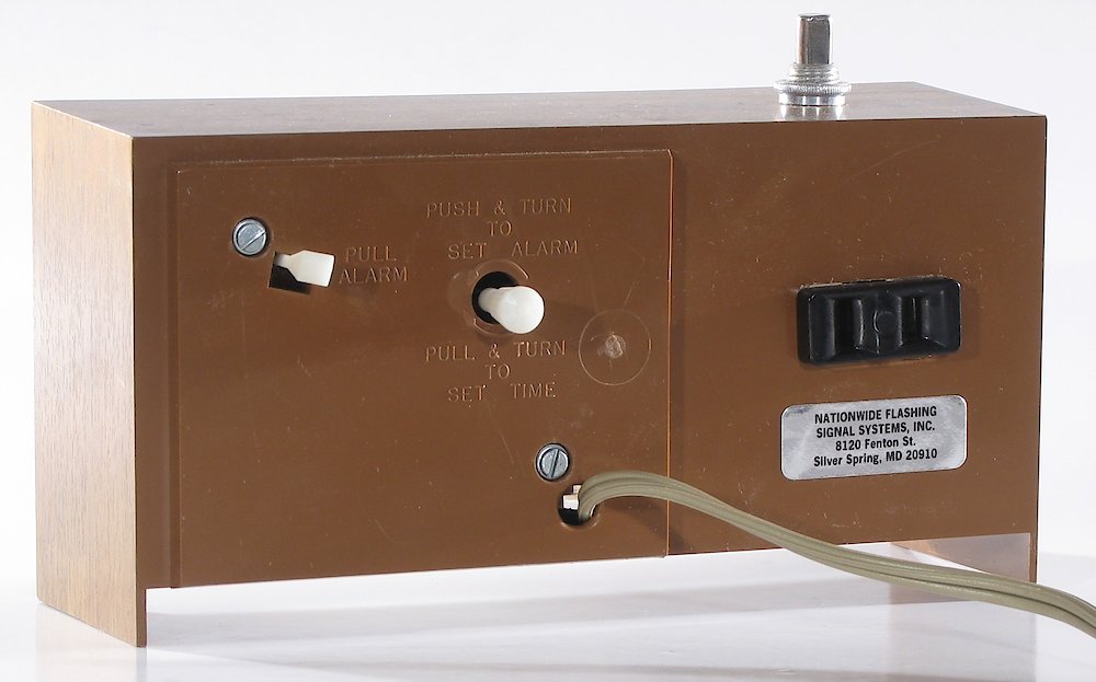 Westclox Moonbeam Style 3 Flashalarm Woodgrain. Westclox Moonbeam Style 3 Flashalarm Woodgrain Clock Example Photo