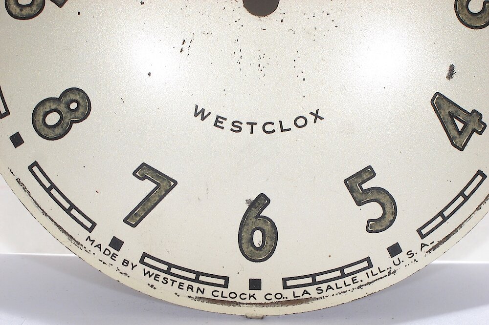 Westclox La Salle Style 2 Luminous. Bottom of dial