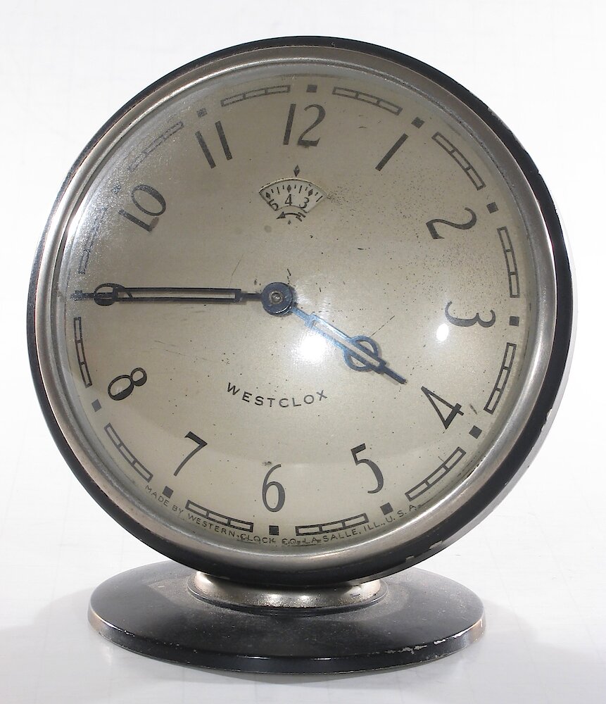 Westclox La Salle Style 2 Plain. Westclox La Salle Style 2 Plain Clock Example Photo