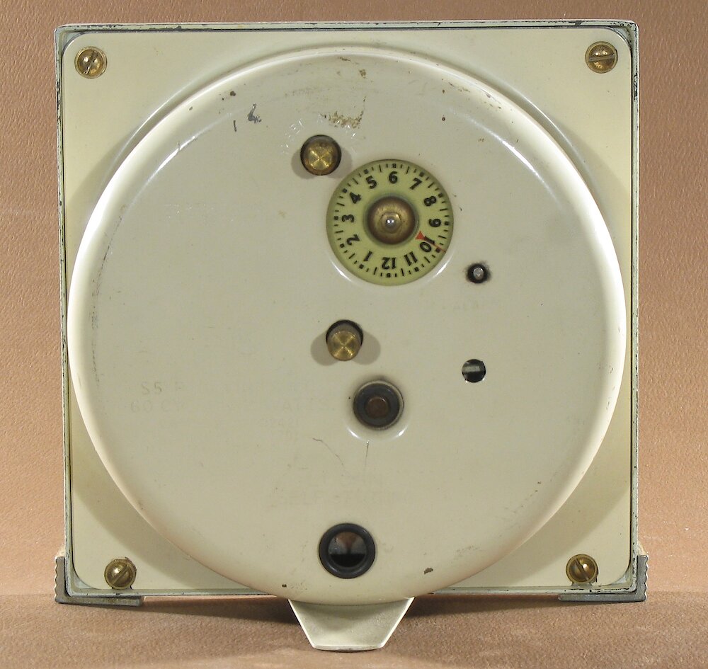 Westclox Logan Plain. Westclox Logan Plain Clock Example Photo