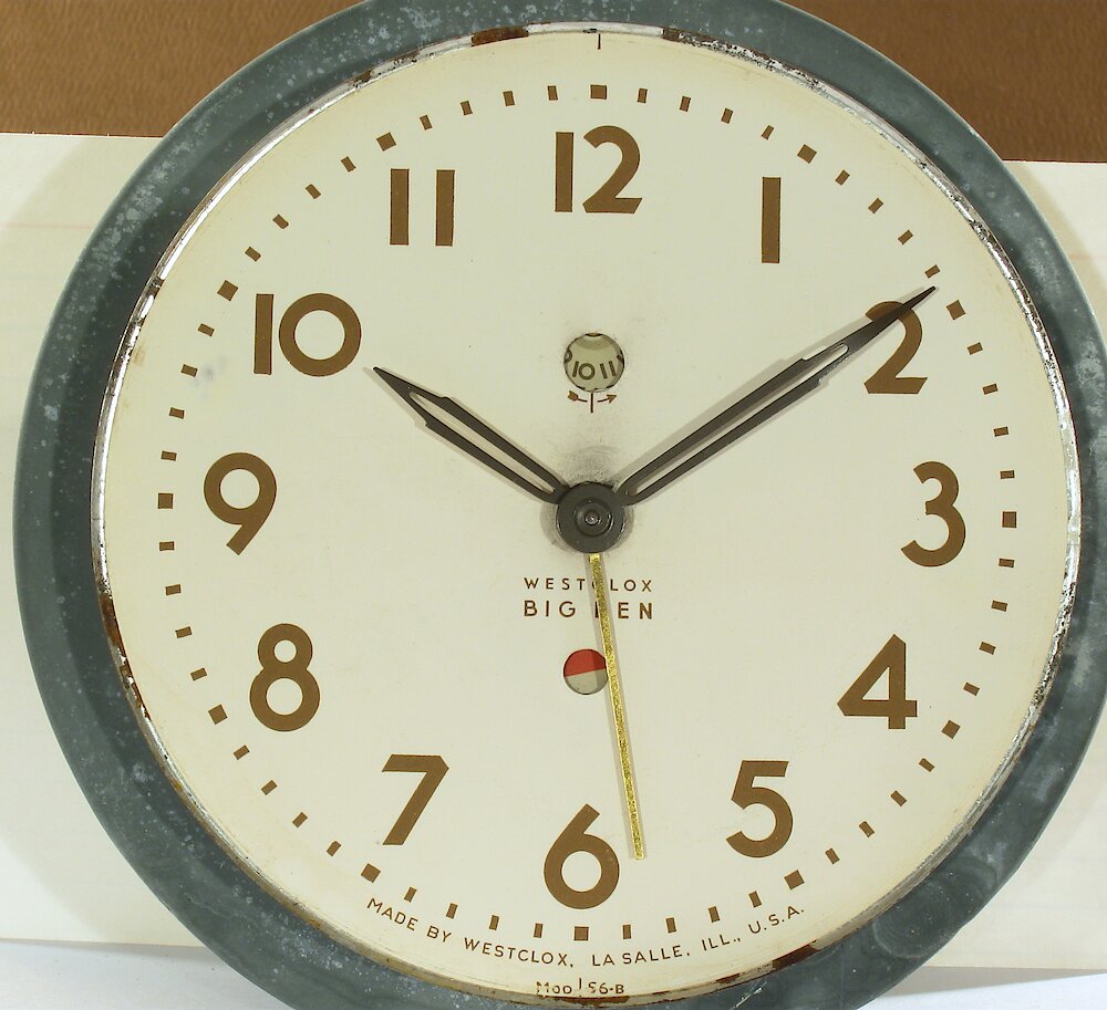 Westclox Big Ben Style 5 Electric Ivory Plain. Westclox Big Ben Style 5 Electric Ivory Plain Clock Example Photo