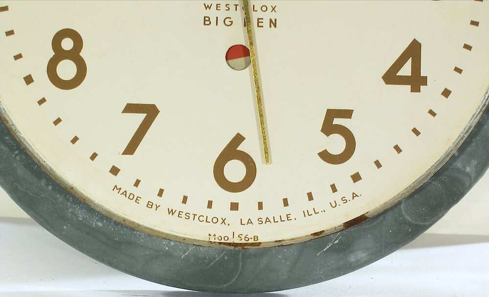 Westclox Big Ben Style 5 Electric Ivory Plain. Westclox Big Ben Style 5 Electric Ivory Plain Clock Example Photo