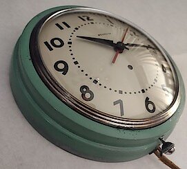 Westclox Manor Green S5b. Westclox Manor Green S5b Clock Example Photo