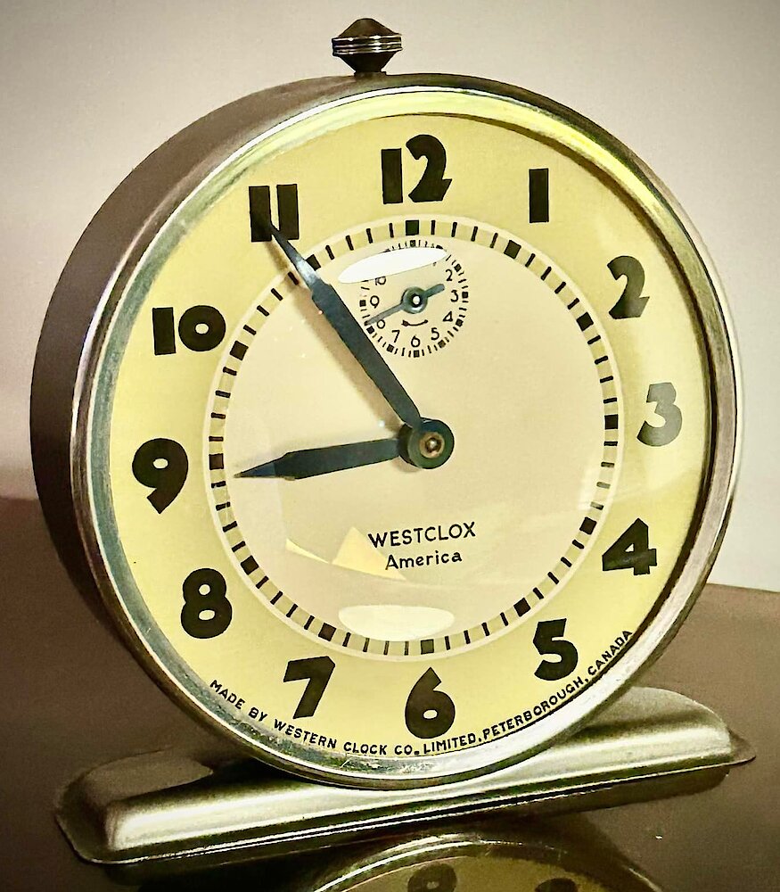 Westclox Canada America Style 5 Brown. Westclox Canada America Style 5 Brown Clock Example Photo