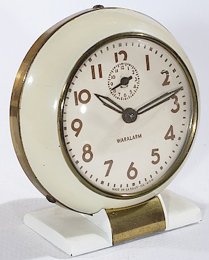 Westclox Waralarm Baby Ben Alarm Clock. Baby Ben Waralarm, ivory plain