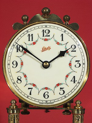 Schatz Standard 400 Day Gufa Style Plates Finials Pendulum. The dial has the Schatz trademark, and says Made in Germany at the bottom. This is the usual type of dial.