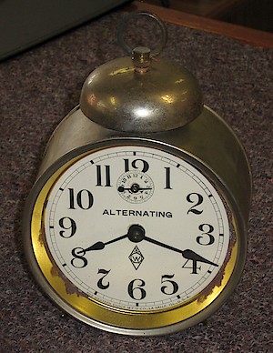 Westclox Alternating Alarm. Alternating dated 8-17-07 on movement