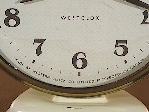 Westclox Canada America Y66 Ivory Plain