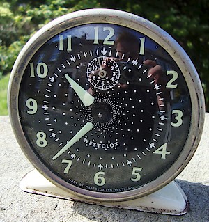 Westclox Scotland Sleepmeter Stars Dial Ivory