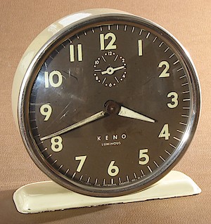 Columbia Time Products Keno Style 5 Ivory Luminous. Aluminum movement plates.