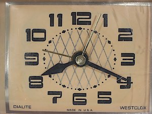 Westclox Moonbeam Style 3 Flashalarm Woodgrain