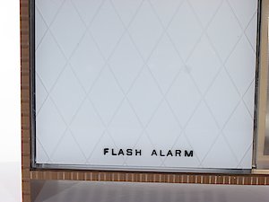 Westclox Moonbeam Style 3 Flashalarm Woodgrain