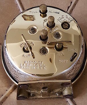 Westclox Baby Ben Deluxe Style 7 Brass Bezel Base Silver Florentine Back Luminous