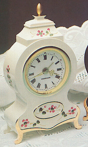 Westclox Neuchatel Antique White. Westclox 1979 - 80 Catalog -> 8