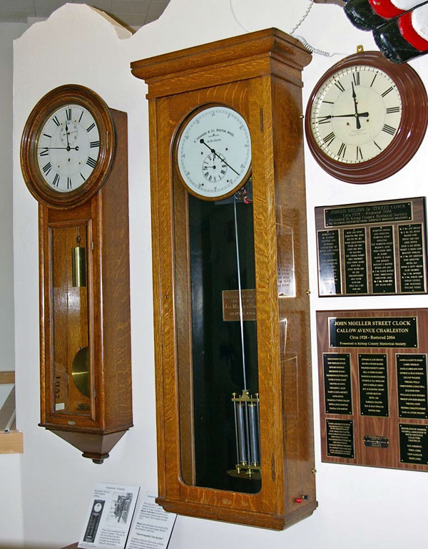 Howard master clock