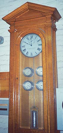 Massive courthouse master clock